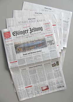 Bücher einer Zeitung im Vollformat Bücher einer Zeitung im Vollformat